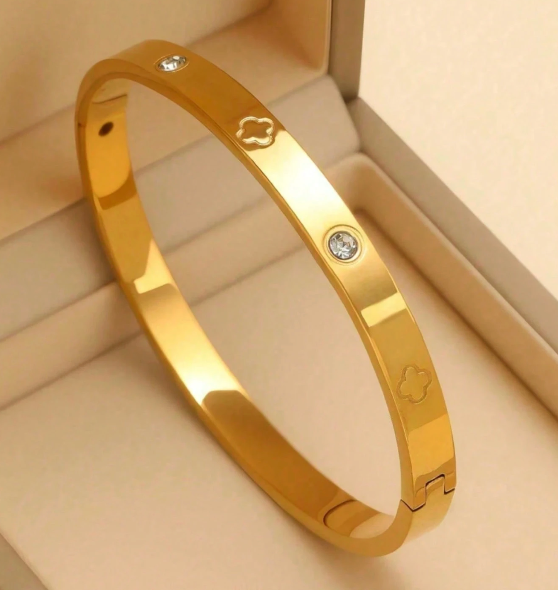 The Lena Bangle